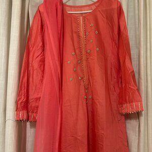 Gorgeous long Peach kameez with matching fitted beige pants/pajama and Dupatta